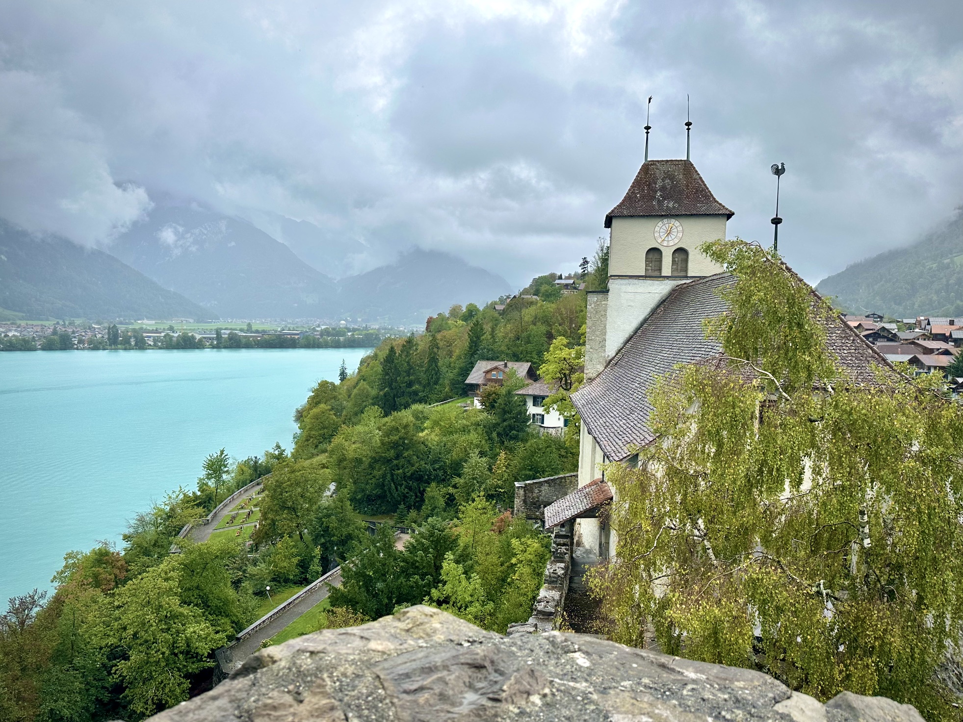 Kirche Ringgenberg von der Burgruine aus